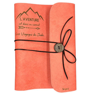 carnet de voyage saumon personnalisé en cuir vegan