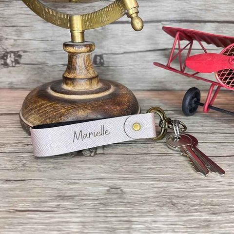 Porte-clés Voyage En Métal Argenté - Motif Ciel, Vol, Voyage - Idée Cadeau Unisexe