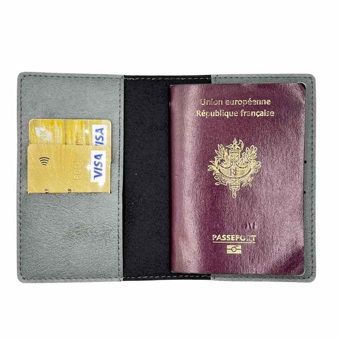 Protector de pasaporte gris