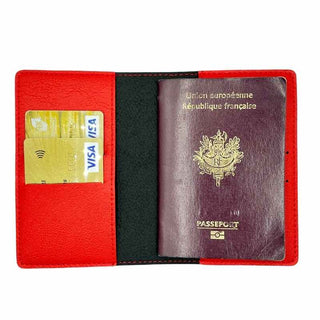 Intérieur etui passeport rouge